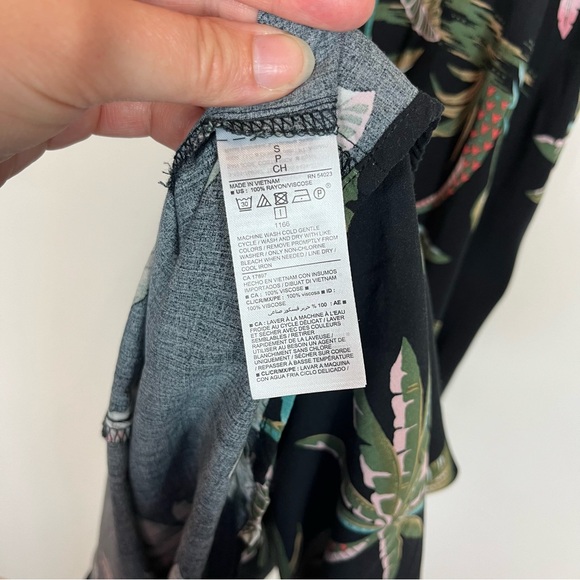 Old Navy Slip Maxi Dress Size Small Tropical Hawaiian Vacation Boho Black - Picture 8 of 8